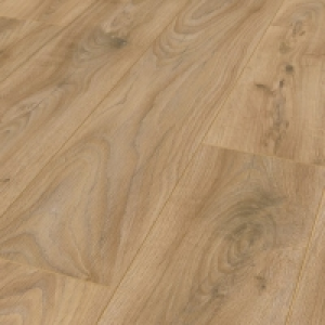 Wickes  Windsor Light Oak 8mm Laminate Flooring - 2.22m2