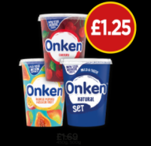 Budgens  Onken Mango, Pappaya & Passionfruit Biopot Yogurt, Cherry Bi