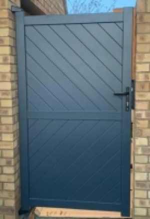 Wickes  Readymade Anthracite Grey Aluminium Diagonal Pedestrian Gate