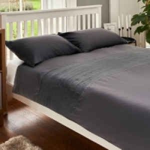Textured Panel Insert 100% Polyes The Willow Manor Easy Care Percale Double Duvet Set Ruched P