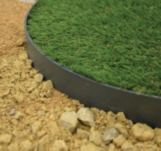 Wickes  Flexible Lawn Edging Strip With 8 Plastic Anchoring Stakes