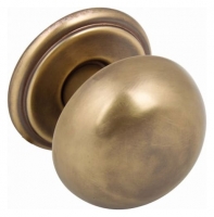 Wickes  Wickes Windsor Knob Handle & Plate - Brushed Brass