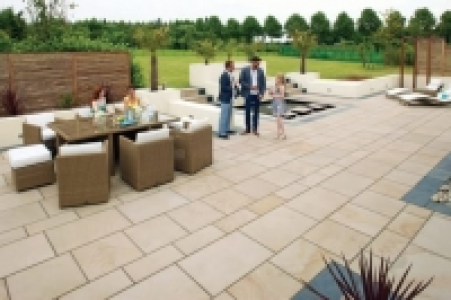 Marshalls Sawn Versuro Smooth Caramel Cream Paving Slab 560