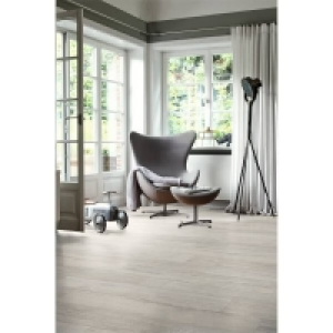 EGGER HOME Grey Elva Oak 10mm Laminate Flooring £18.79