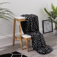 HomeBargains  Home Collections: Ultra Soft Throw - Black/White Polka