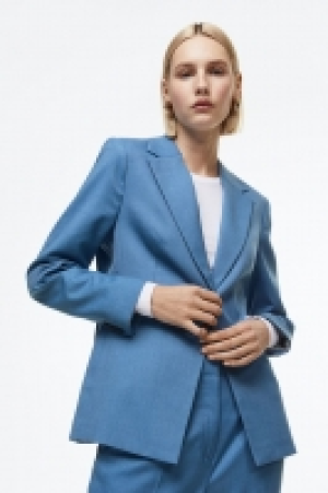 Single-breasted blazer £24.00