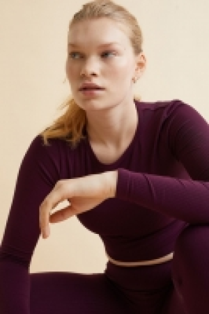 DryMove Seamless Sports top £8.00