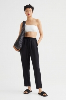 HM  Pull-on lyocell-blend trousers