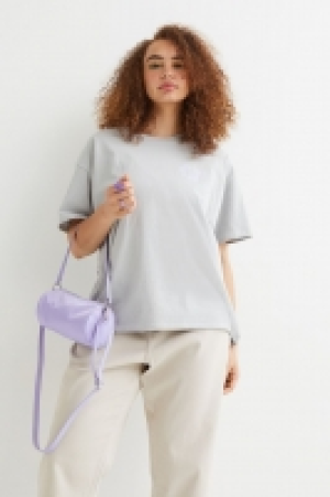 Shoulder bag £10.00