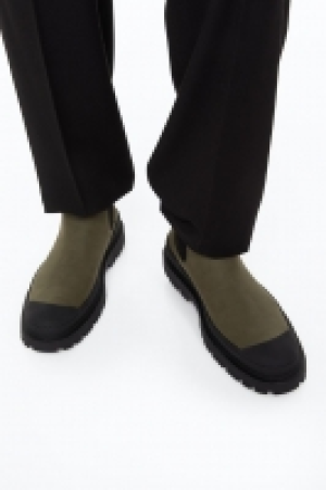 Chunky Chelsea boots £30.00