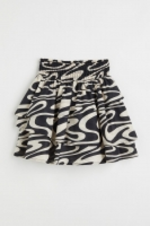 Tiered skirt £6.00