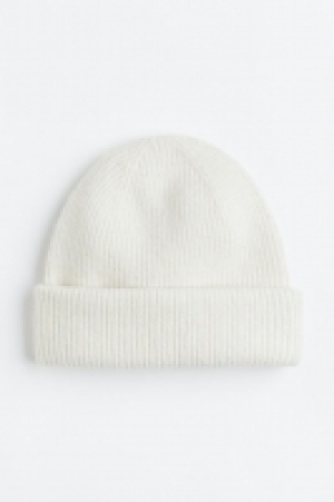 Rib-knit hat £5.00