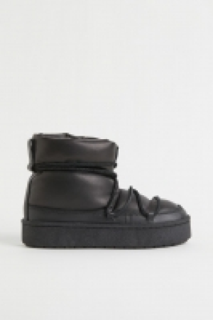 Laced padded boots £64.00