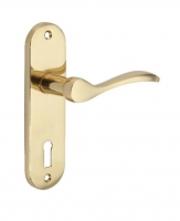 Wickes  Wickes Elda Locking Door Handle - Polished Brass 1 Pair