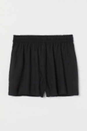 Wide shorts £5.00