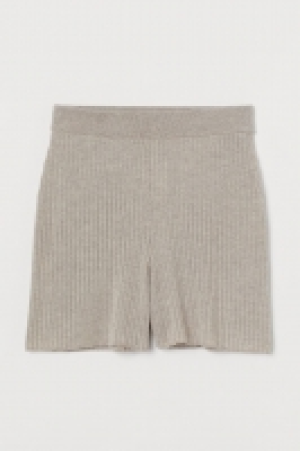 Ribbed shorts £7.00