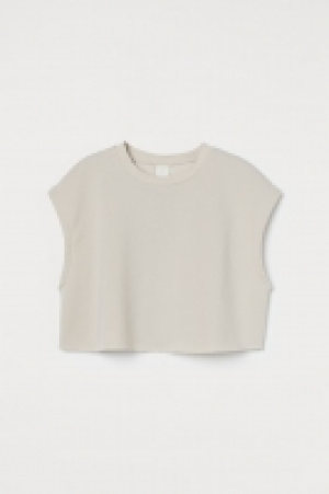 Cropped sweatshirt £4.00