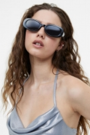 Oval sunglasses £5.00
