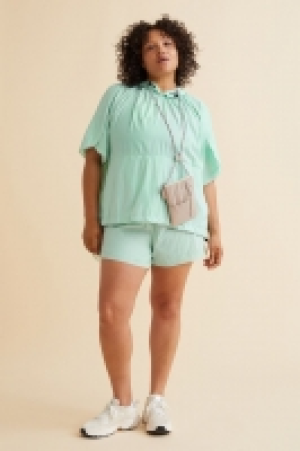 Sports popover jacket £18.00