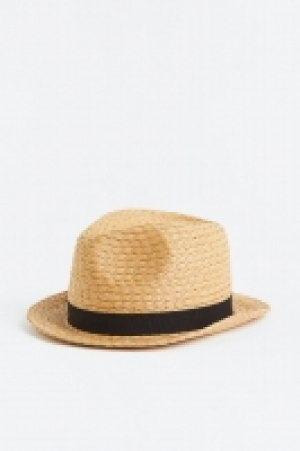 Straw hat £4.00