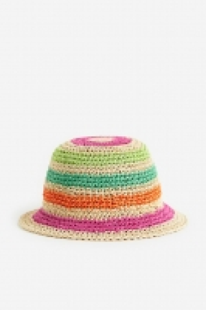 Straw hat £6.00