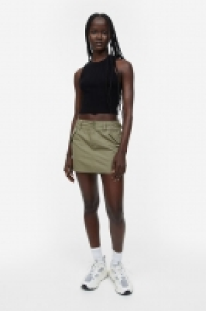 Low-waisted utility skirt £10.00