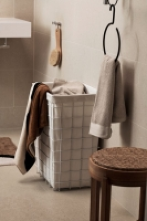Wire laundry basket £33.00