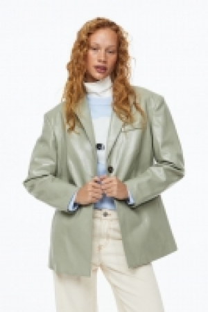 Single-breasted blazer £26.00