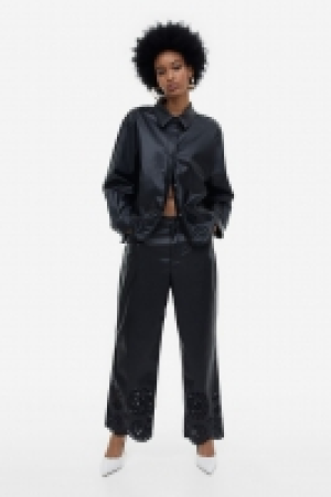 HM  Broderie anglaise trousers