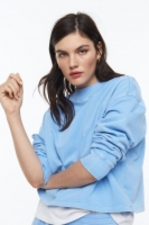 Cropped sweatshirt £9.00