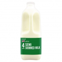 Iceland  Iceland British Semi Skimmed Milk 4 Pints 2.272L