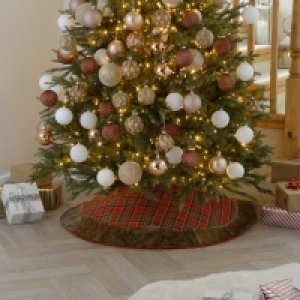 106cm Christmas Tree Skirt Fabric Tartan £24.99