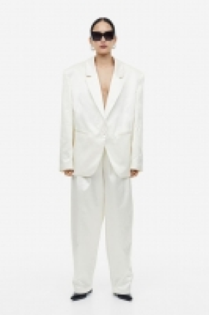 Single-breasted blazer £90.00