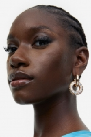 HM  Pendant hoop earrings