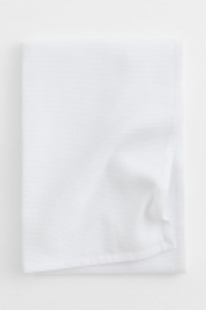 HM  Waffled bedspread