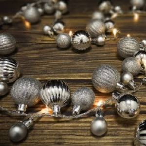 Homebase  Silver Bauble Chiasmas String Light (Battery Operated)