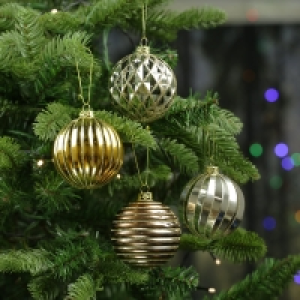 InExcess  Metallic Shimmer Large Baubles Set of 4