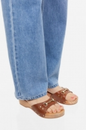 HM  Leather clogs