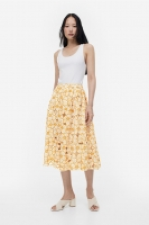 HM  Broderie anglaise skirt