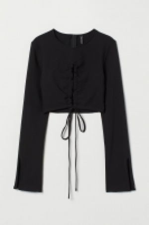 HM  Cut-out blouse