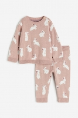 2-piece jacquard-knit set £9.00