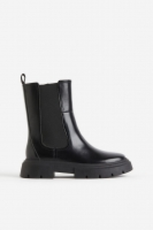 Chunky Chelsea boots £16.00