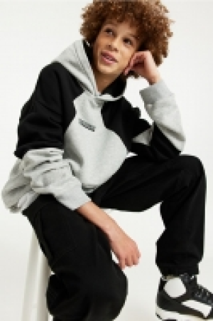 Hoodie £7.00