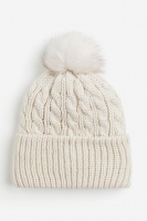 HM  Cable-knit pompom hat