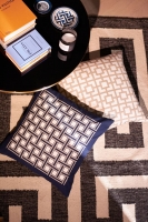 HM  Patterned cushion cover