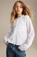 HM  Lace-detail blouse