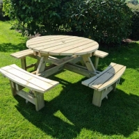 RobertDyas  Churnet Valley Westwood Round 8 Seat Picnic Table