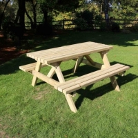 RobertDyas  Churnet Valley Deluxe Picnic Table 1500
