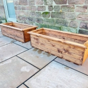 Scandinavian Redwood Garden Planter Set by Charles Taylor £94.00