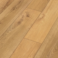 Wickes  Navelli Light Oak 12mm Laminate Flooring - 1.48m2
